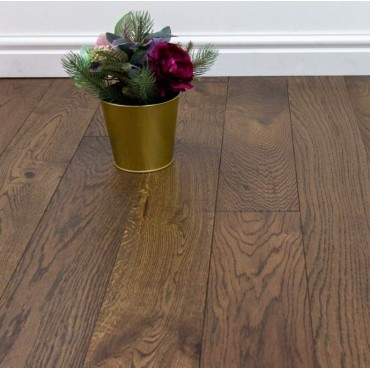 Norske Oak Piper Brushed and Cognac Lacquered Engineered Wood Flooring