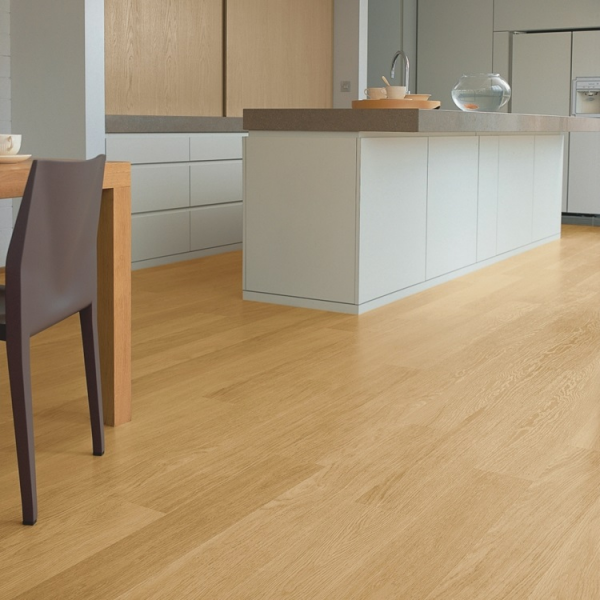 Quick-Step Eligna Hydroseal Varnished Oak Natural Laminate Flooring